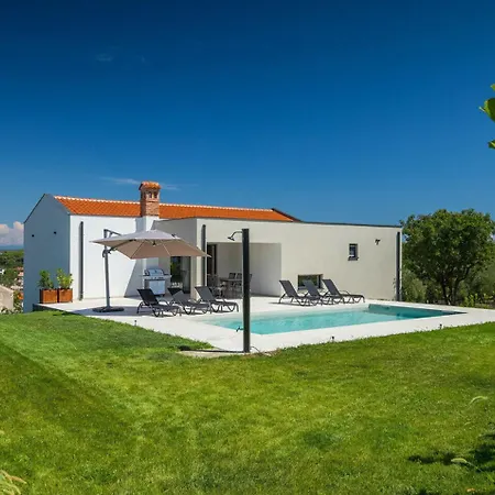 Lia For 6 People Near Pula With Children Playground And Private Pool * Vintijan