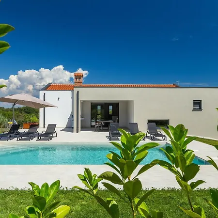 Lia For 6 People Near Pula With Children Playground And Private Pool Vintijan