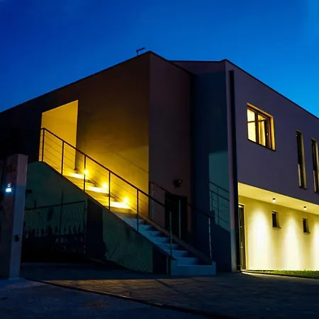 Βίλα Lia For 6 People Near Pula With Children Playground And Private Pool *