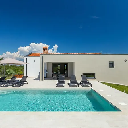 Lia For 6 People Near Pula With Children Playground And Private Pool * Vintijan